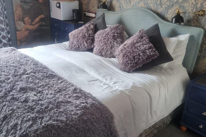 Room 34 of 71