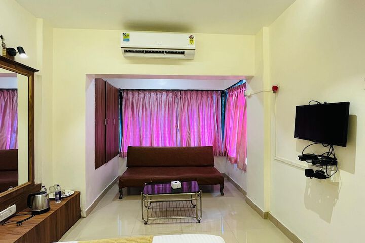 Room 7 of 39