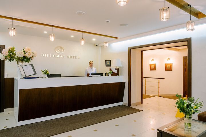 Diplomat hotel