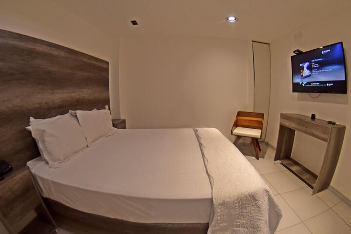 Room 19 of 35