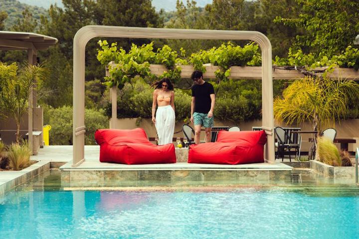 Zoe Hotel Trypiti Beach Resort & Hive water park