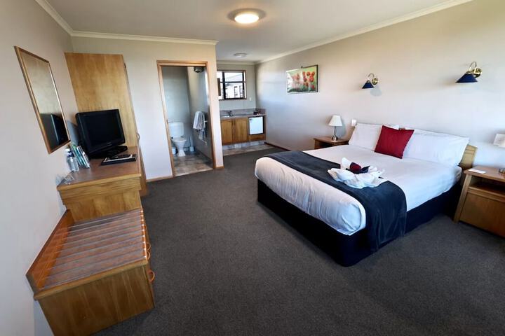 Room 27 of 70