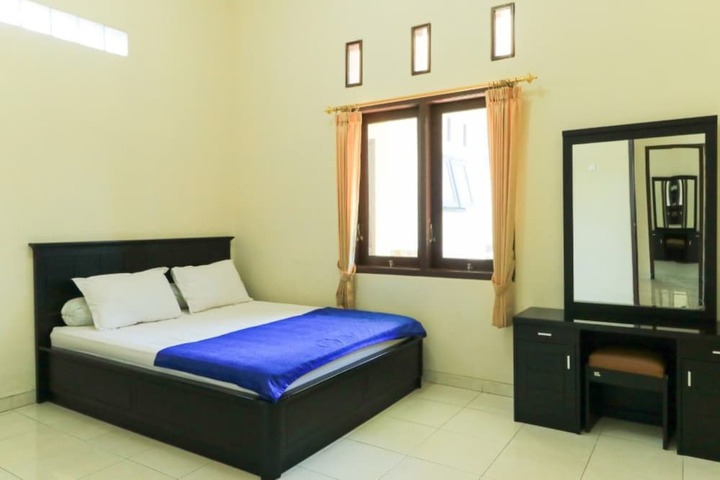 Room 35 of 65