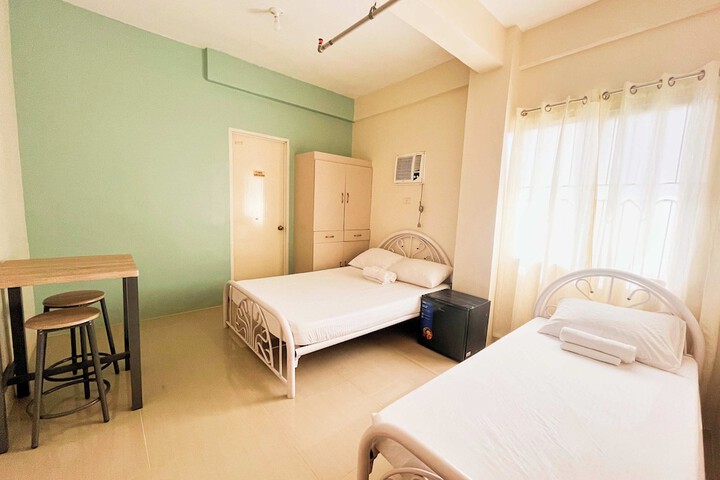 Room 45 of 70