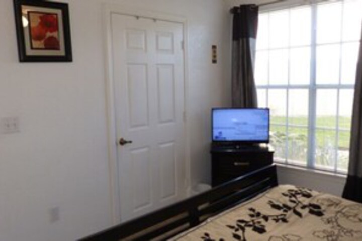 Room 29 of 33