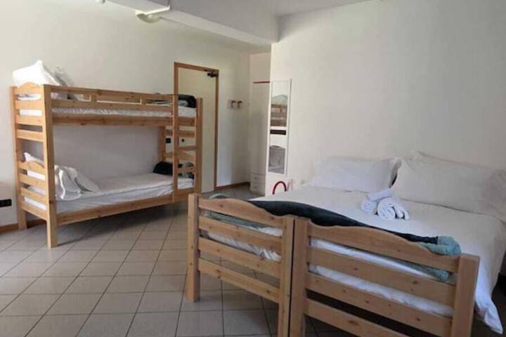 Room 5 of 50