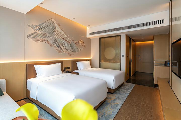 Room 56 of 94