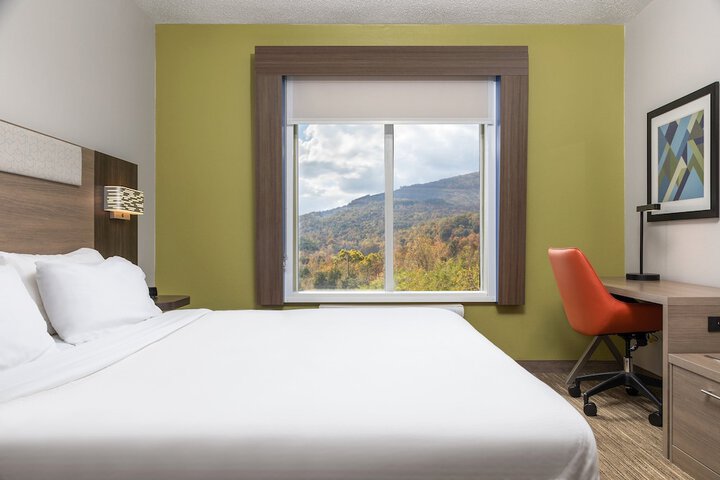 Suite 2 Queen Beds (6 of 7)