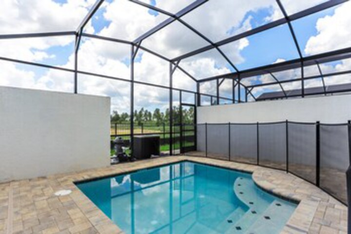 Pool 49 of 74