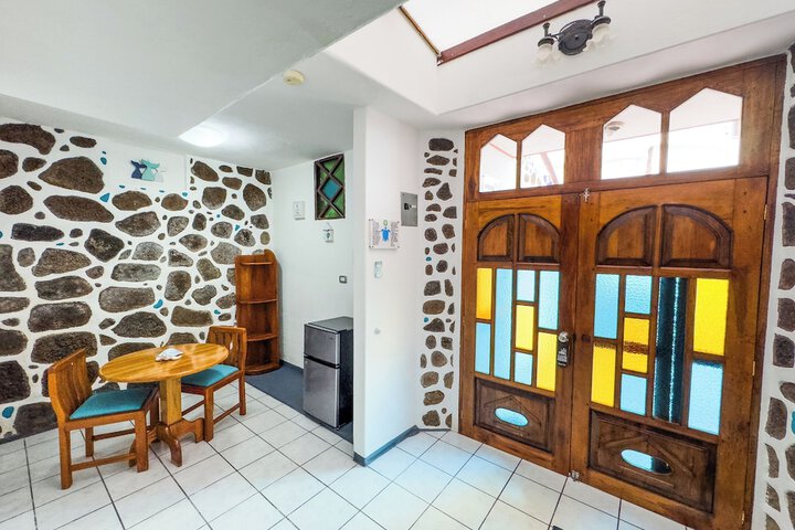Room 75 of 204