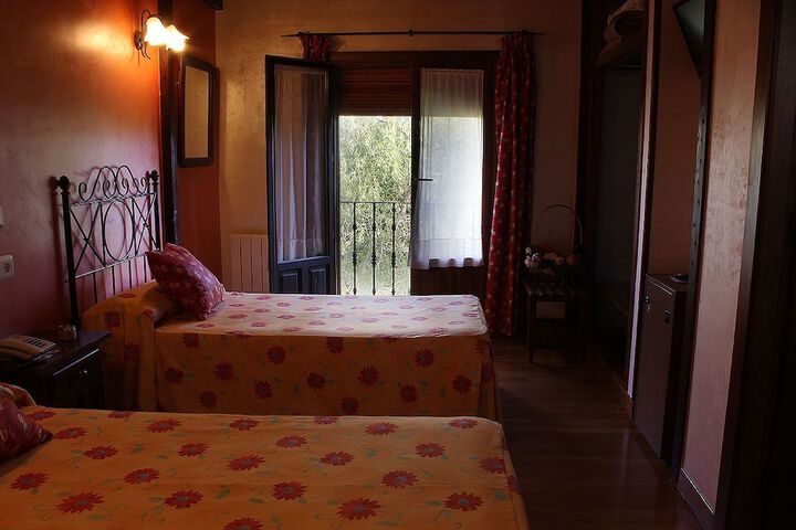 Room 6 of 51