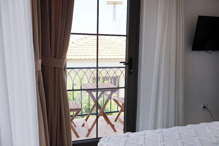 Room 70 of 141