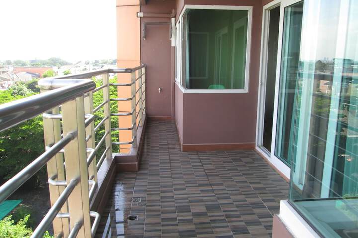 Terrace/Patio 21 of 38