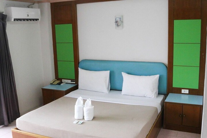 Room 3 of 22