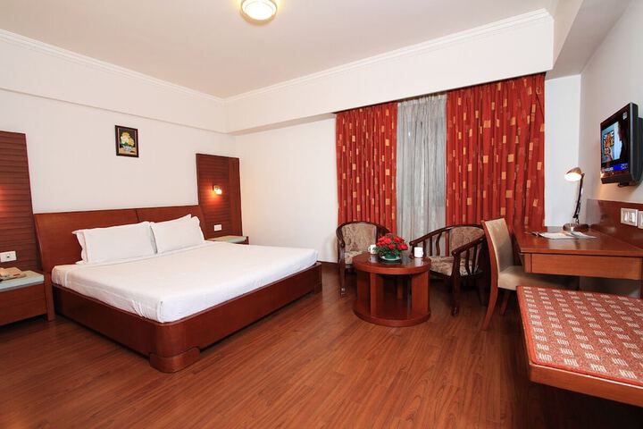 Room 7 of 19