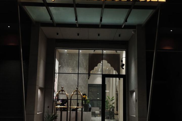 Hotel 31 of 34
