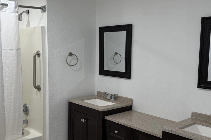 Room 42 of 61