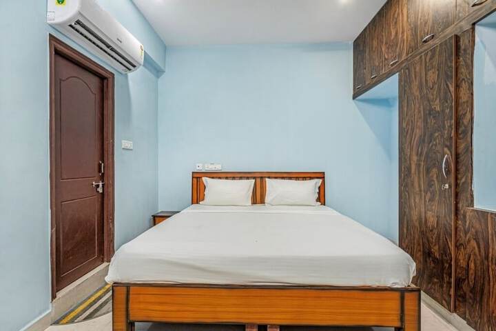 Room 10 of 24