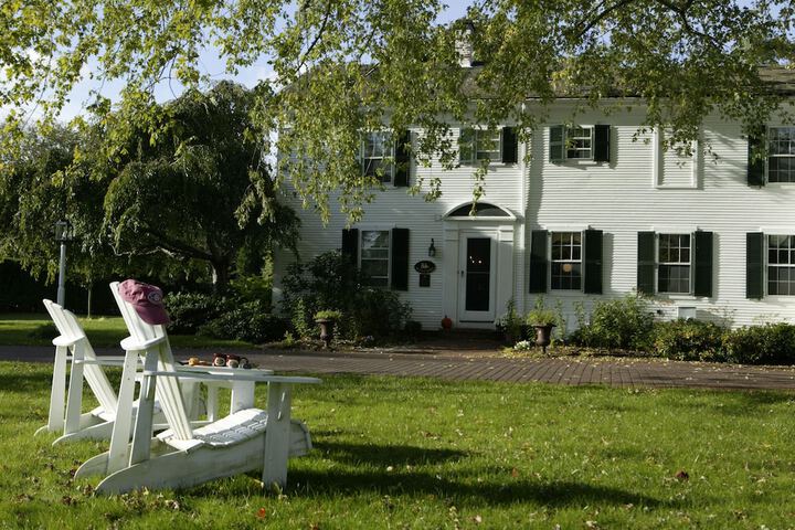 Captains House Inn