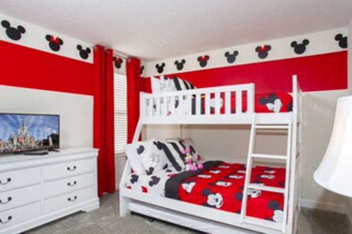 Room 4 of 22