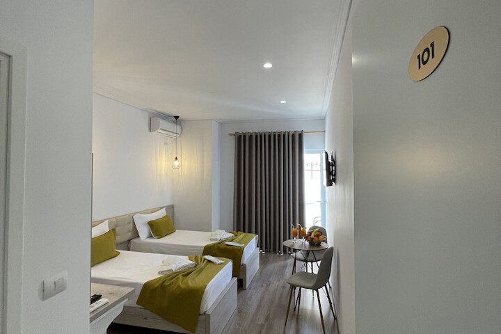 Room 41 of 111