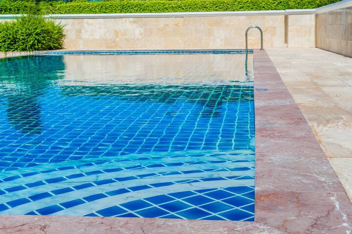 Pool 9 of 23