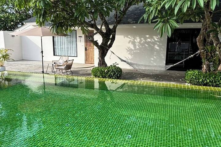 Pool 115 of 214
