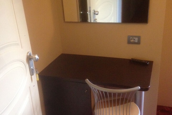 Room 10 of 69