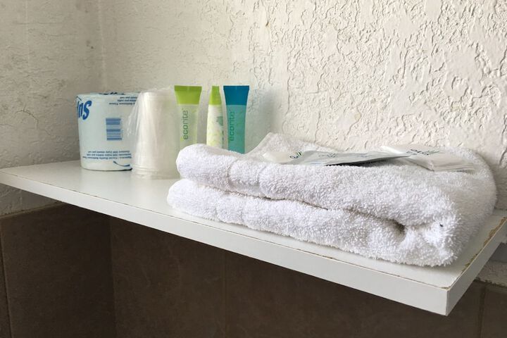 Bathroom amenities