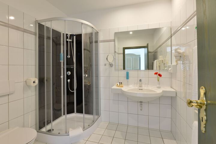 Clean Restrooms
