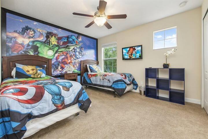 Room 12 of 50