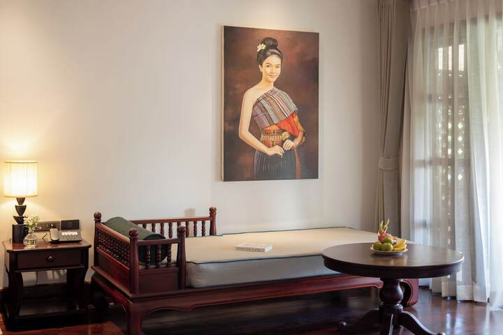 Room 5 of 49