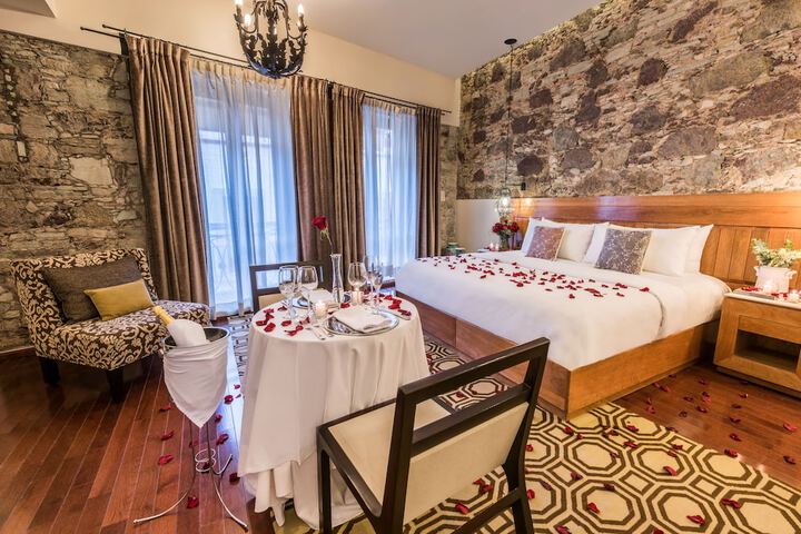 Room Service Photo