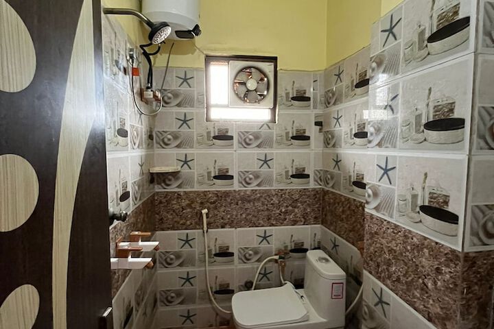 Room 17 of 19