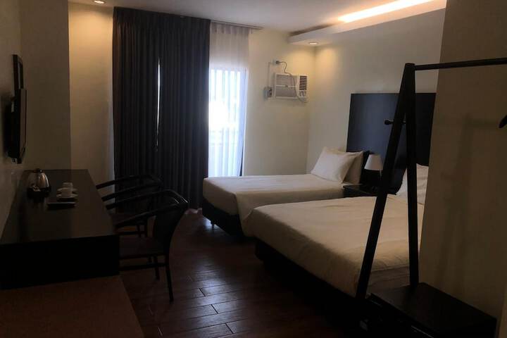 Room 15 of 42