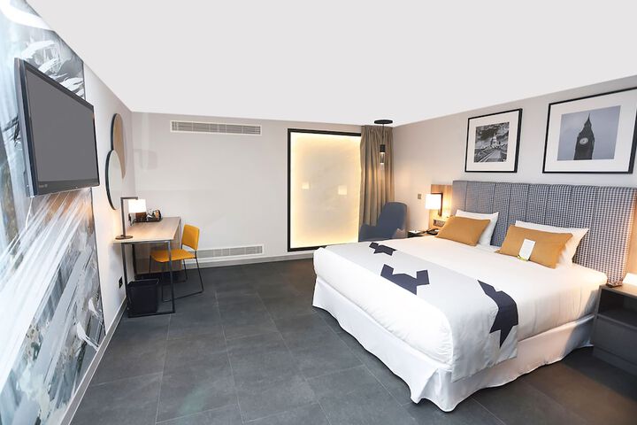 Room 55 of 106