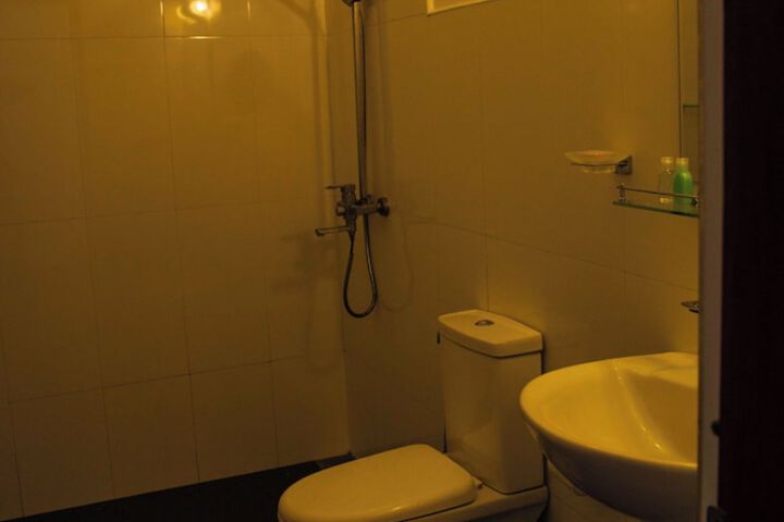 Room 16 of 17