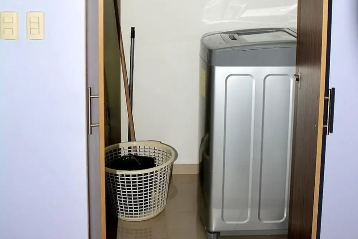 Room 3 of 16