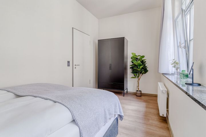 Room 14 of 73