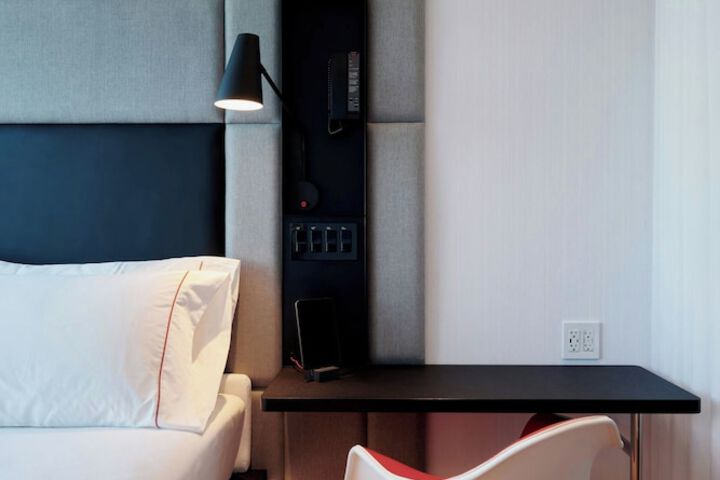 Room 16 of 58