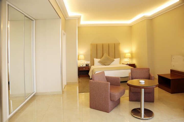 Room 42 of 81