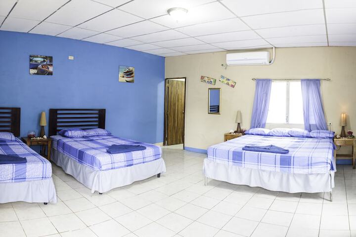 Room 3 of 23