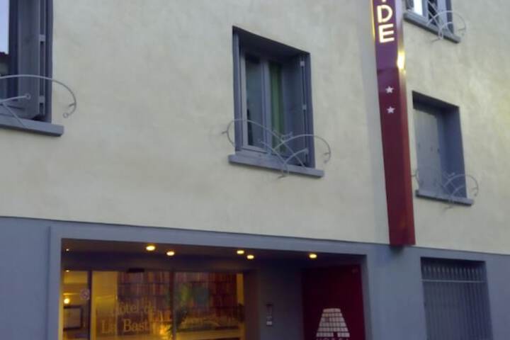 Hotel 2 of 49