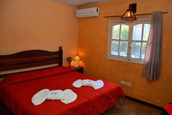 Room 5 of 38