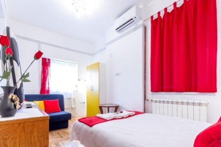 Room 3 of 13