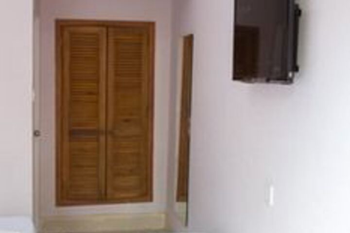 Room 20 of 66