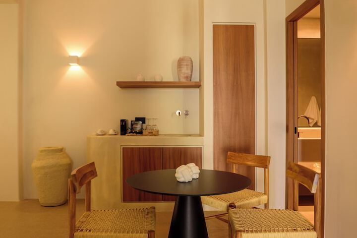 Room 35 of 189