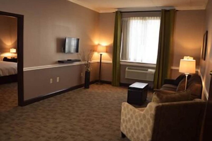 Room 28 of 42