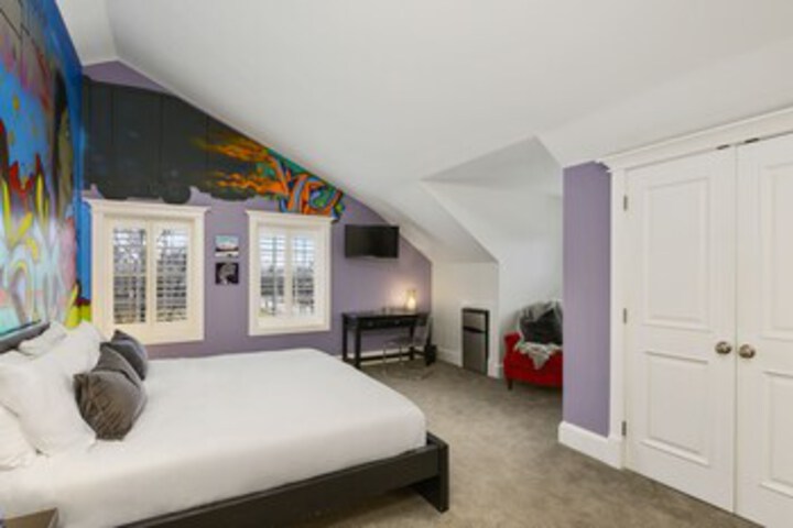 Room 20 of 36