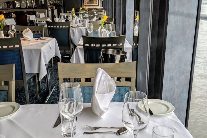 Dining 20 of 34